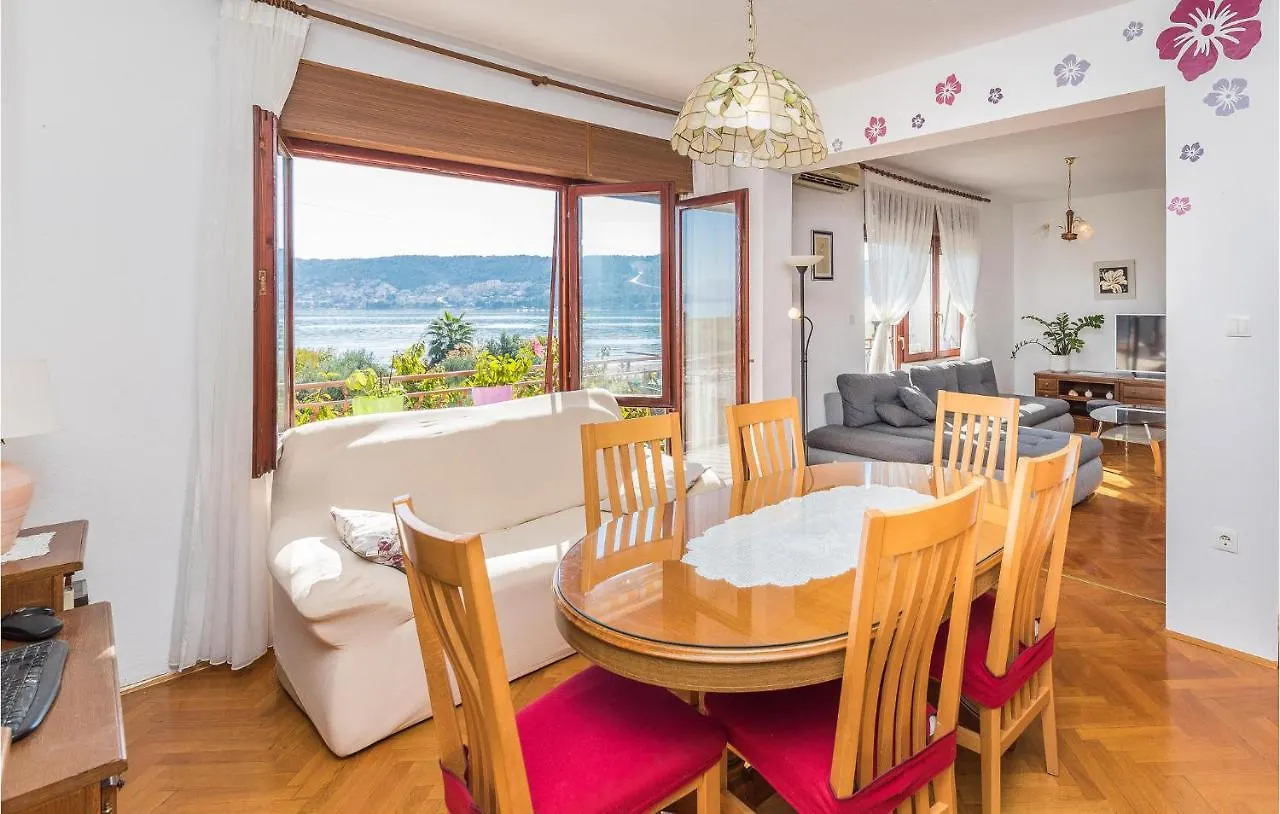 Beautiful Apartment In Trogir With Wifi
