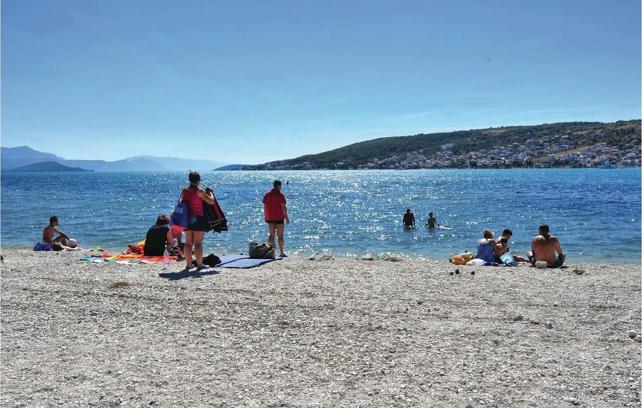 Beautiful Apartment In Trogir With Wifi 0*,