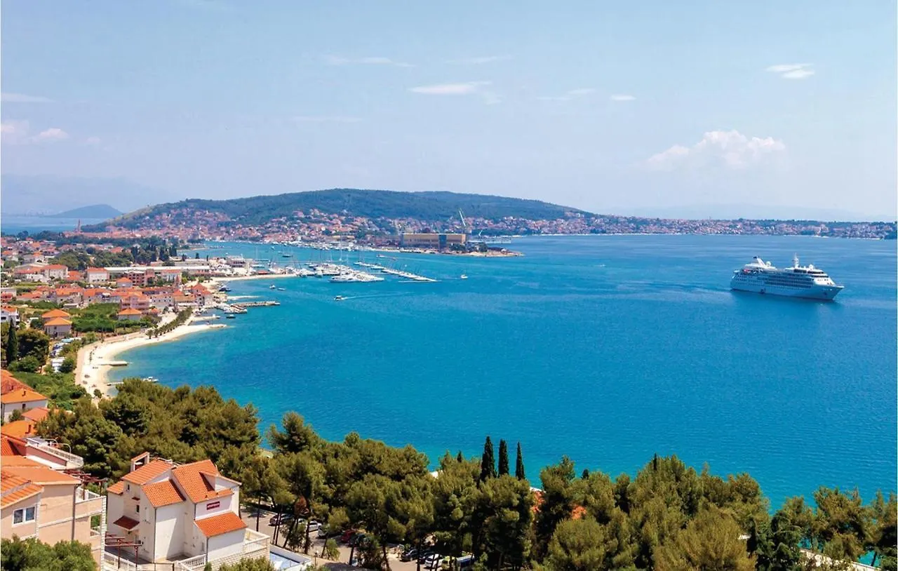 Beautiful Apartment In Trogir With Wifi